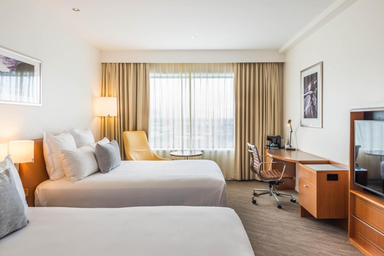 Novotel Christchurch Cathedral Square Екстериор снимка