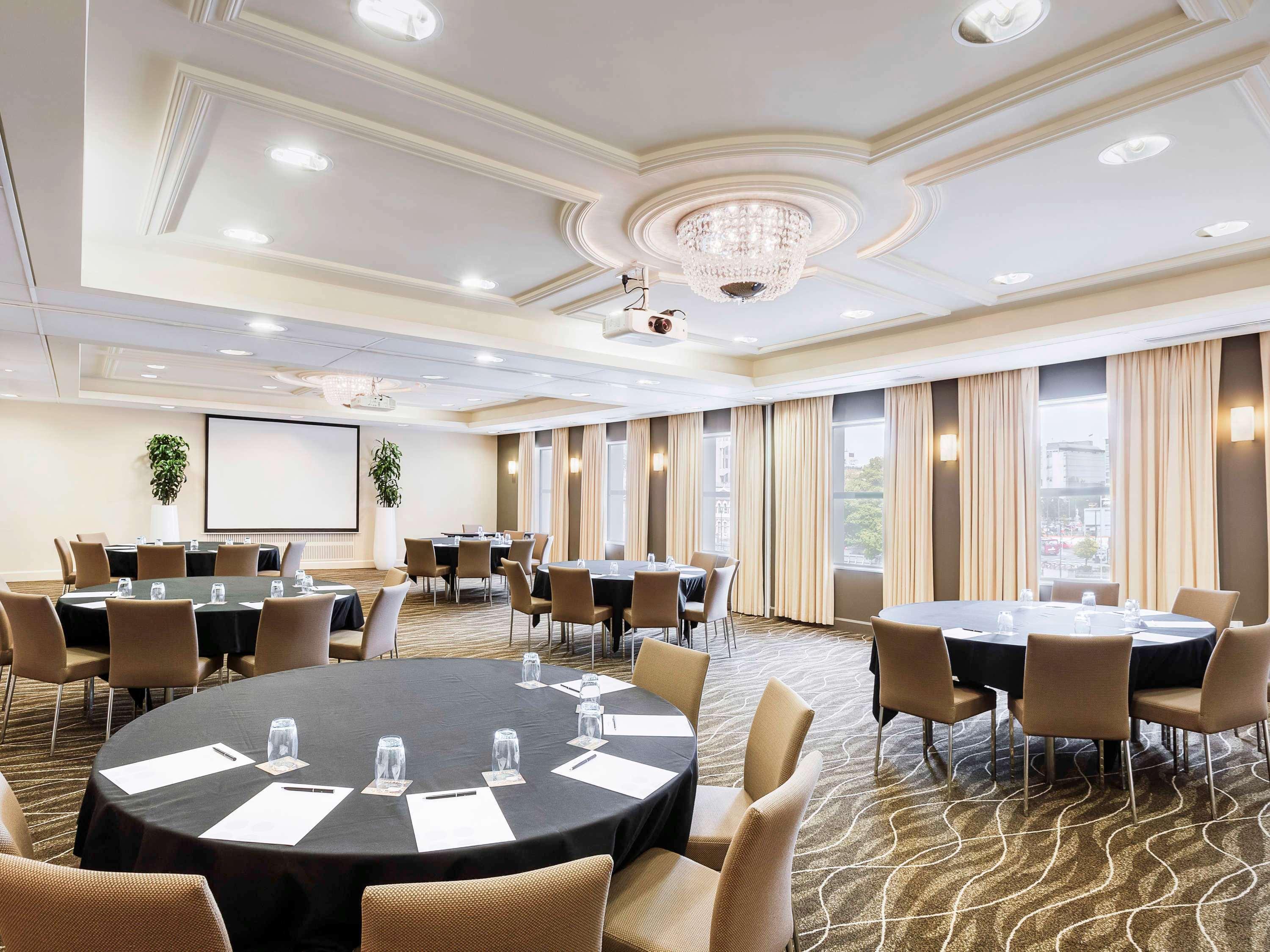 Novotel Christchurch Cathedral Square Екстериор снимка
