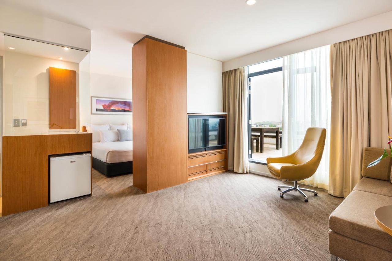 Novotel Christchurch Cathedral Square Екстериор снимка